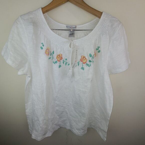 Hasting & Smith Embroidered Boho Elasticized Neck blouse - Picture 2 of 10